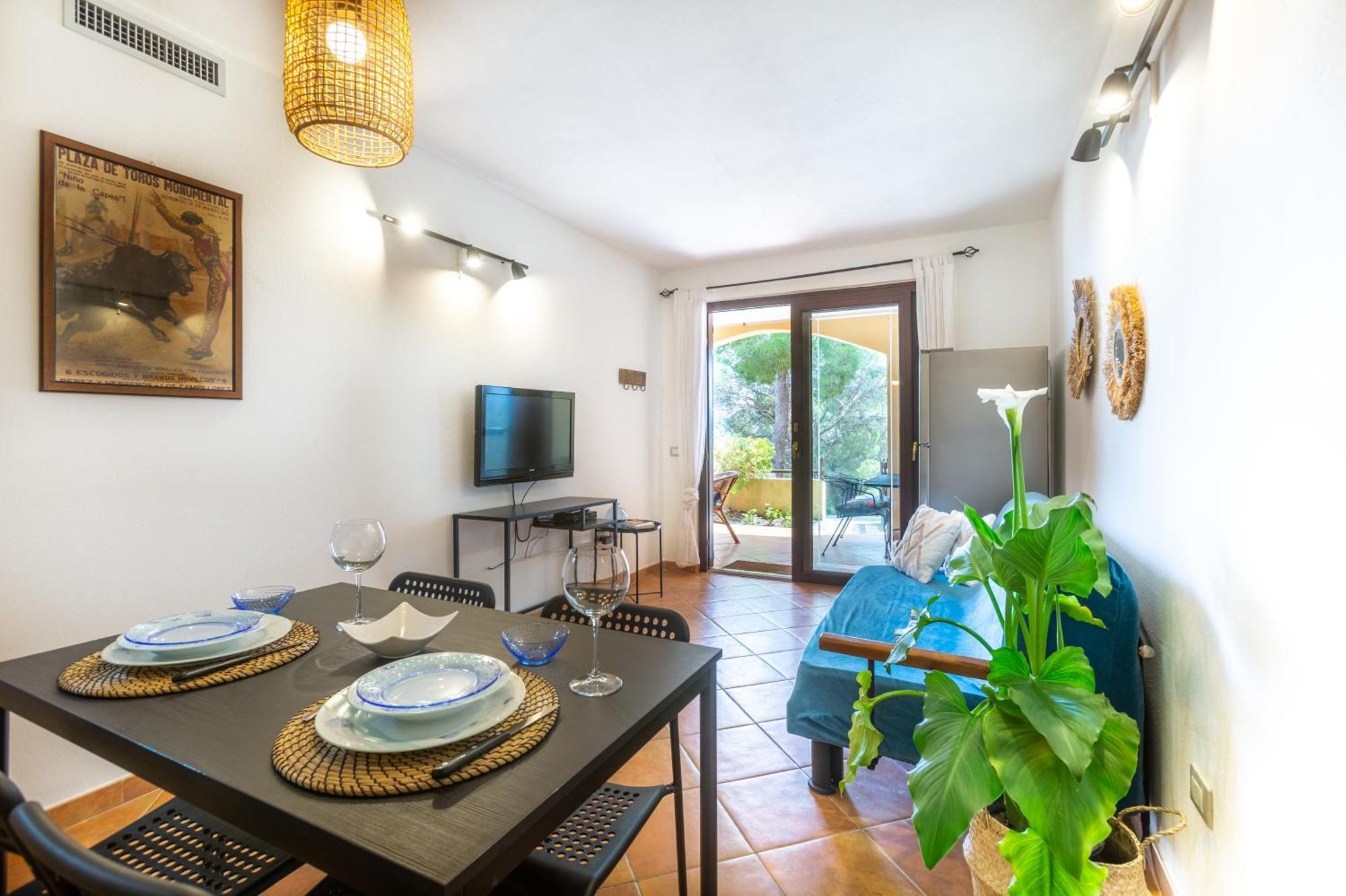 Aetos Home With Shared Swimming Pool - Porto Pino Hill מראה חיצוני תמונה